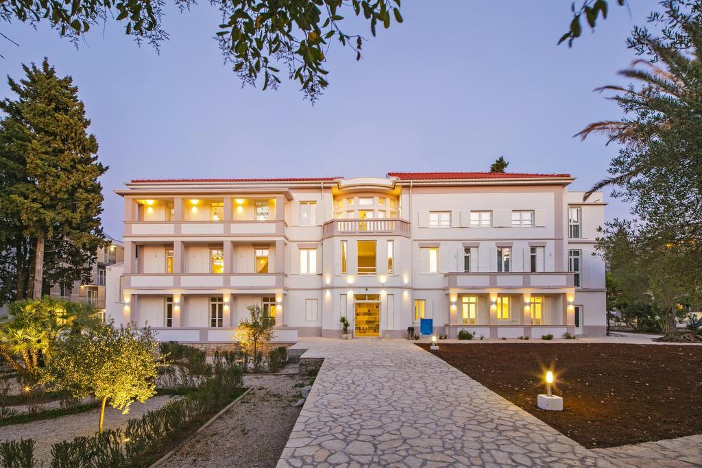 Port 9 Island Family Resort Korcula Town Exterior foto